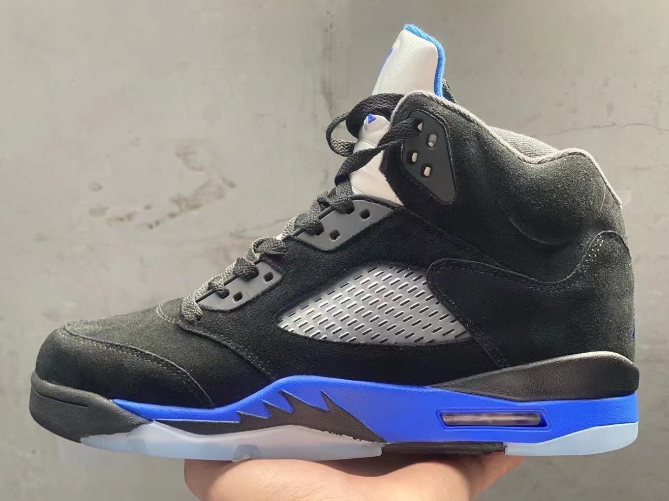 【2/17】エアジョーダン5 “レーサーブルー” / Air Jordan 5 “Racer Blue” CT4838004
